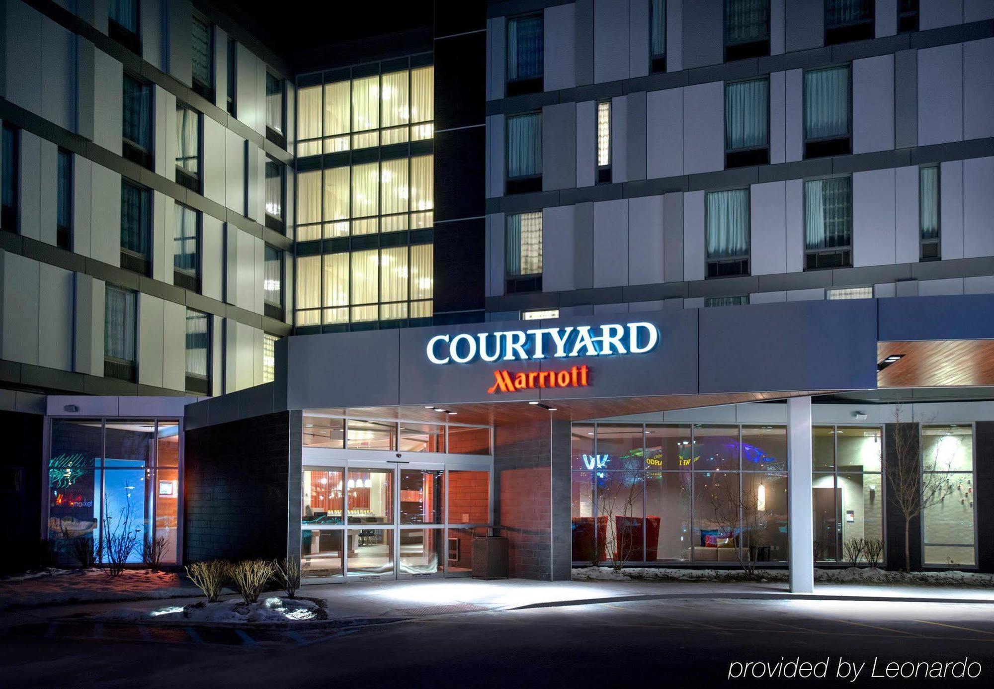 Готель Courtyard By Marriott Philadelphia South At The Navy Yard Екстер'єр фото